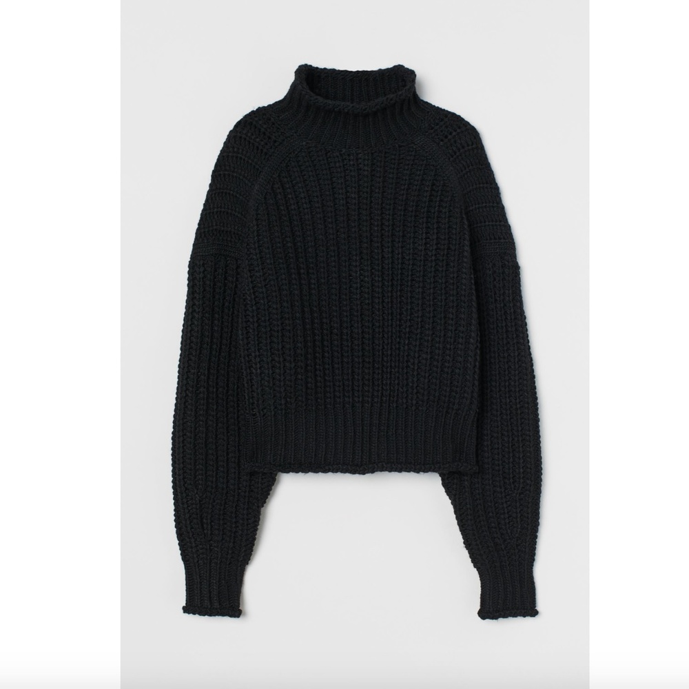 Chunky Ribbed Knit Turtleneck Sweater